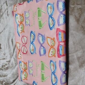 Thirty -one zipper pouch